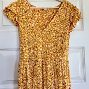 Old Navy Women’s Large Wrap dress button closure
